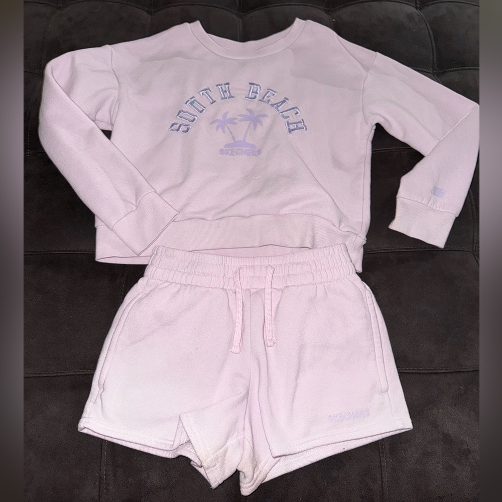 Girls Skechers Outfit
